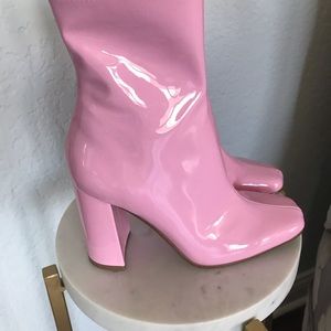 Brand New Steve Madden PINK Patent Bootie 6